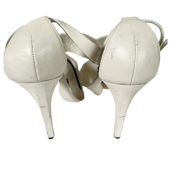 Jimmy Choo Trapeze Pleated Asymmetrical Off White Black Patent Leather Sandals - Picture 5 of 12